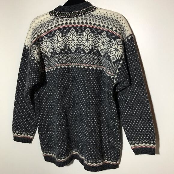 Vintage 80s wool fair isle Nordic snowflake grey womens S cardigan pewter clasps - Picture 2 of 13
